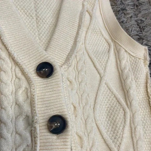 FREE PEOPLE Denson Cream Cable Knit Button-Up sweater vest OB1271731 sz XS - Picture 5 of 9